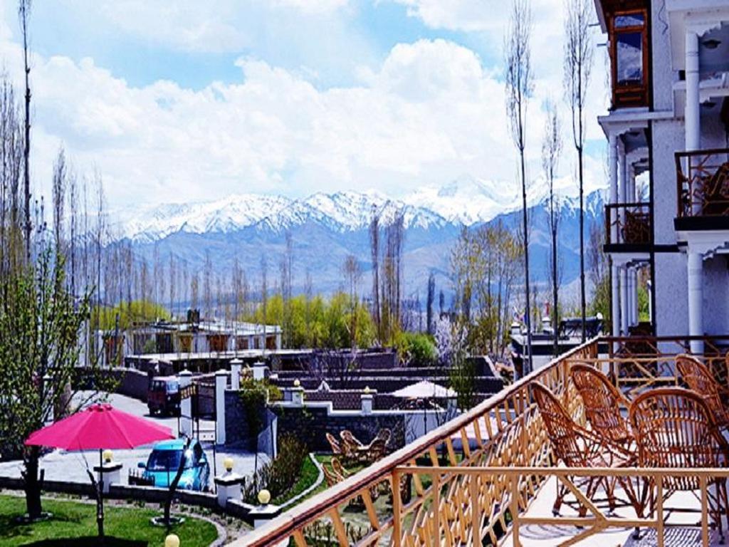 Hotel Gawaling International Leh Exteriör bild